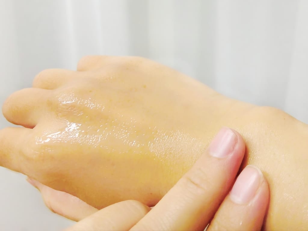 |日常護膚保養品|Rosity蘿斯緹精萃保濕化妝水/細白輕乳液/保濕嫩白面膜.給予肌膚滿滿的保水量澤感! - 第5張圖 |日常護膚保養品|Rosity蘿斯緹精萃保濕化妝水/細白輕乳液/保濕嫩白面膜.給予肌膚滿滿的保水量澤感!