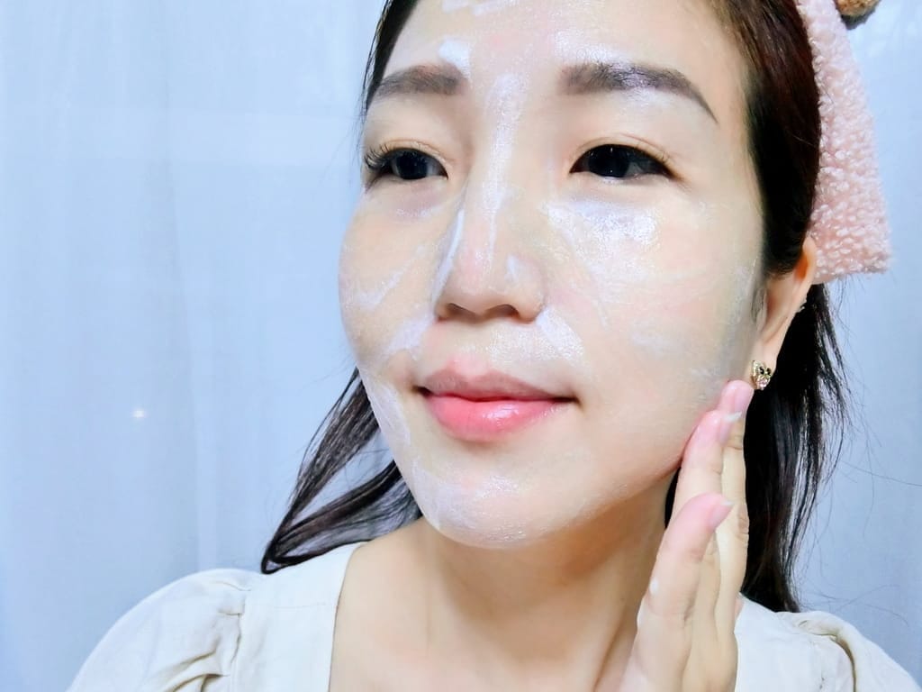 |臉部肌膚保養|萊娜保濕洗卸凝膠/美白慕絲面膜,超乎想像的溫和又感,完整呵護肌膚~ - 第17張圖 |臉部肌膚保養|萊娜保濕洗卸凝膠/美白慕絲面膜,超乎想像的溫和又感,完整呵護肌膚~