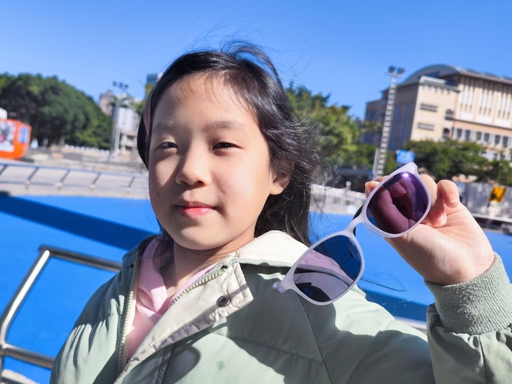 | 兒童眼鏡推薦 | EyeCare護眼抗藍光變色眼鏡,兒童抗藍光太陽眼鏡.晶亮乳酸菌無糖Q軟糖.給予孩子多重保護! - 第41張圖 | 兒童眼鏡推薦 | EyeCare護眼抗藍光變色眼鏡,兒童抗藍光太陽眼鏡.晶亮乳酸菌無糖Q軟糖.給予孩子多重保護!