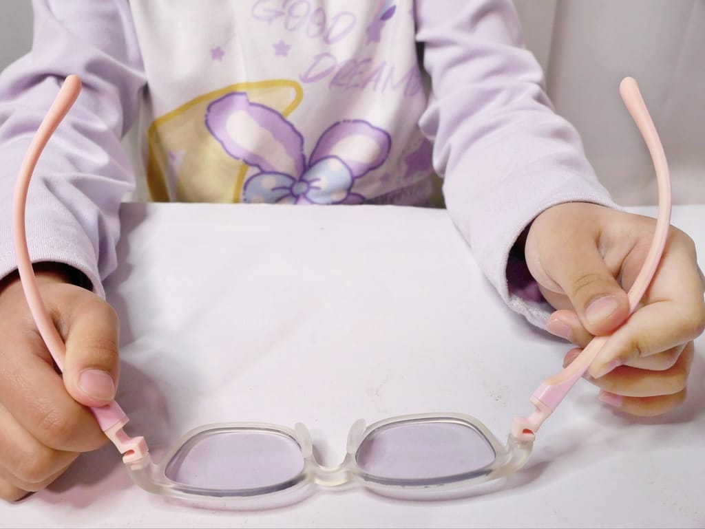 | 兒童眼鏡推薦 | EyeCare護眼抗藍光變色眼鏡,兒童抗藍光太陽眼鏡.晶亮乳酸菌無糖Q軟糖.給予孩子多重保護! - 第33張圖 | 兒童眼鏡推薦 | EyeCare護眼抗藍光變色眼鏡,兒童抗藍光太陽眼鏡.晶亮乳酸菌無糖Q軟糖.給予孩子多重保護!