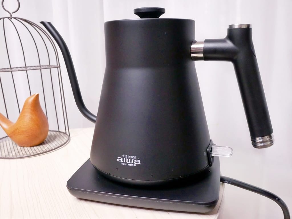 | 細口快煮壺 | AIWA 愛華 鵝頸手沖電茶壼,手沖咖啡入門首選.完美穩定注水.俐落斷水也乾淨! - 第22張圖 | 細口快煮壺 | AIWA 愛華 鵝頸手沖電茶壼,手沖咖啡入門首選.完美穩定注水.俐落斷水也乾淨!
