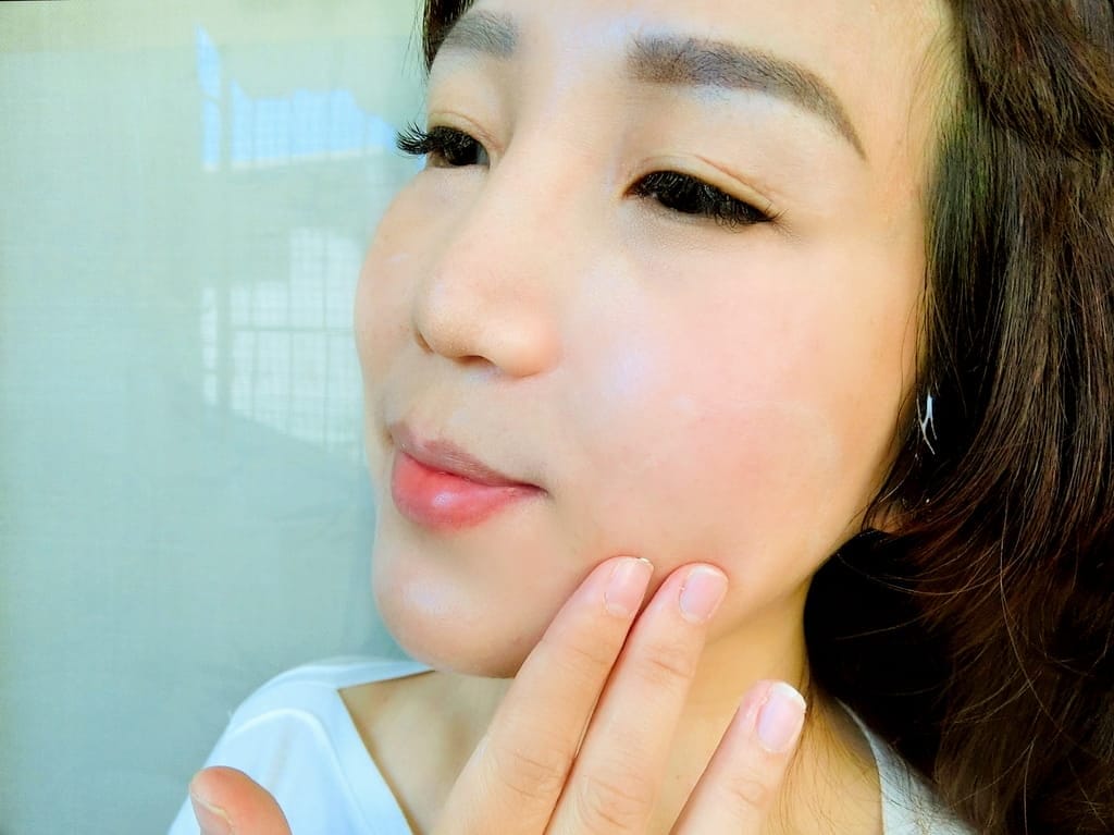 |極簡保養|好萊塢女神也愛用的璀璨霜,ARgENTUM 保濕修護亮顏銀霜.懶人必備保養品! - 第19張圖 |極簡保養|好萊塢女神也愛用的璀璨霜,ARgENTUM 保濕修護亮顏銀霜.懶人必備保養品!