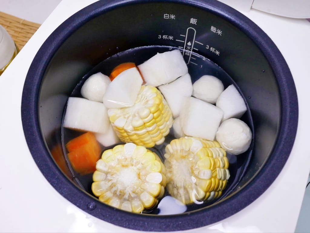 | 料理好幫手 | 知吾煮 智慧電子鍋.小巧不占空間.蒸煮/煲湯可以一鍋完成.輕鬆煮出多種家常料理! - 第45張圖 | 料理好幫手 | 知吾煮 智慧電子鍋.小巧不占空間.蒸煮/煲湯可以一鍋完成.輕鬆煮出多種家常料理!