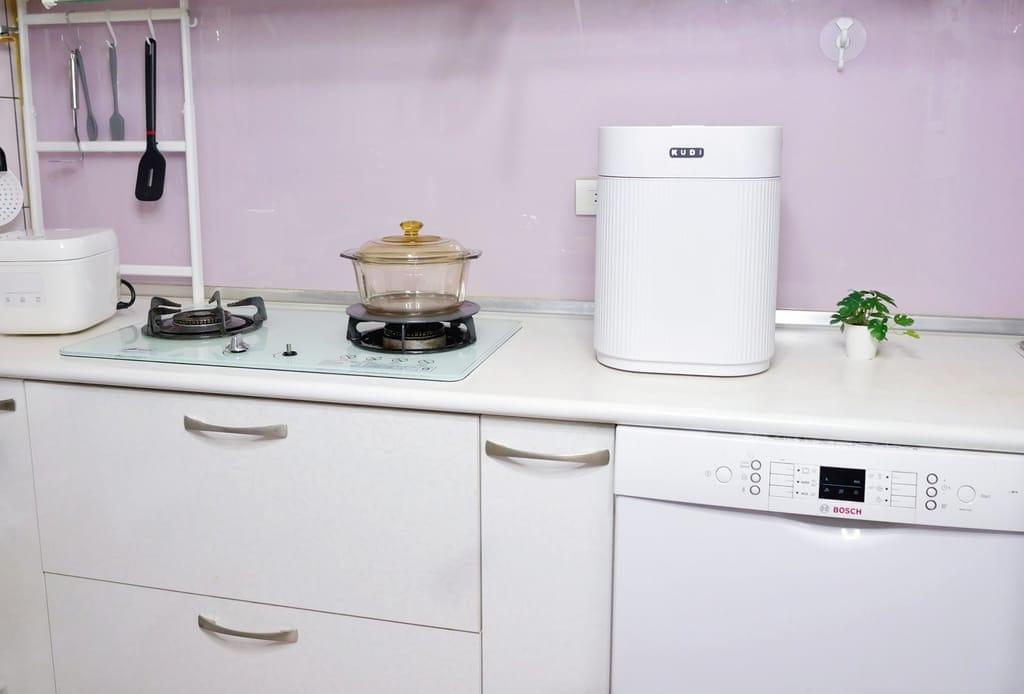 |熱銷款廚餘機|KUDI智能廚餘機.乾燥/研磨/烘乾/UV殺菌.省電安靜一鍵輕鬆操作.擺脫追垃圾車日子. - 第6張圖 |熱銷款廚餘機|KUDI智能廚餘機.乾燥/研磨/烘乾/UV殺菌.省電安靜一鍵輕鬆操作.擺脫追垃圾車日子.