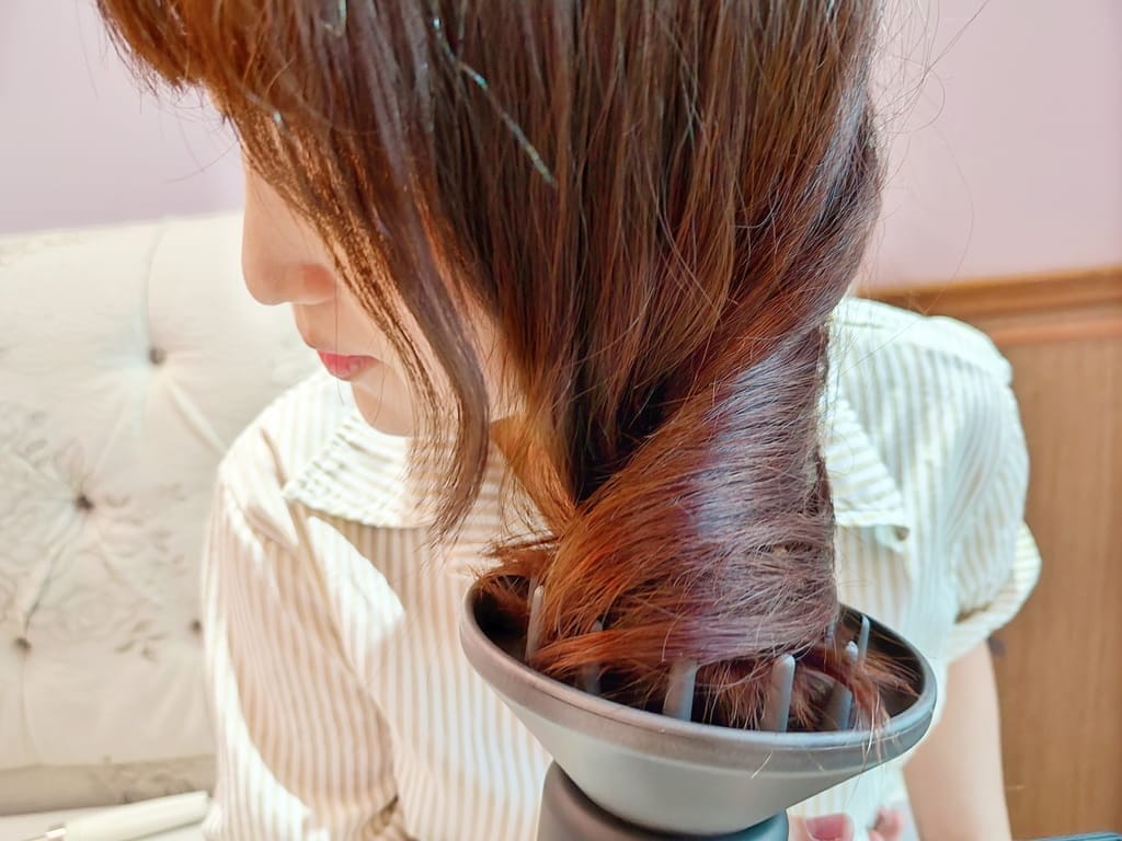 | 吹風機推薦| MIDORI美多莉高風速溫控負離子吹風機,大風量頭髮速乾不毛躁.輕量設計好拿好吹! - 第24張圖 | 吹風機推薦| MIDORI美多莉高風速溫控負離子吹風機,大風量頭髮速乾不毛躁.輕量設計好拿好吹!