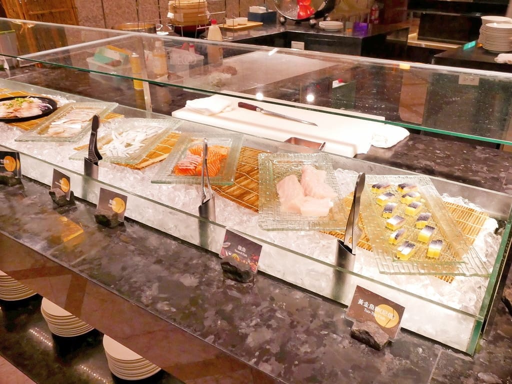 | 大直典華美食 | 豐FOOD海陸百匯， 各國特色料理都在這裡，下午餐吃到飽～