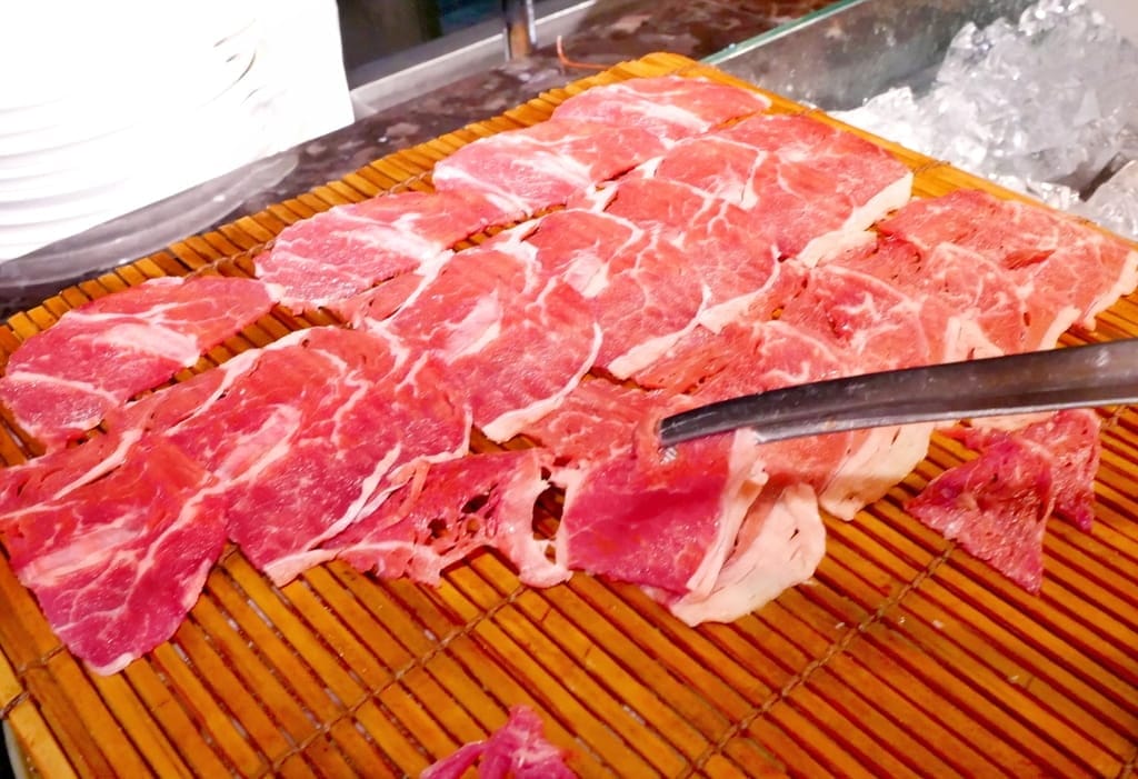 | 大直典華美食 | 豐FOOD海陸百匯， 各國特色料理都在這裡，下午餐吃到飽～