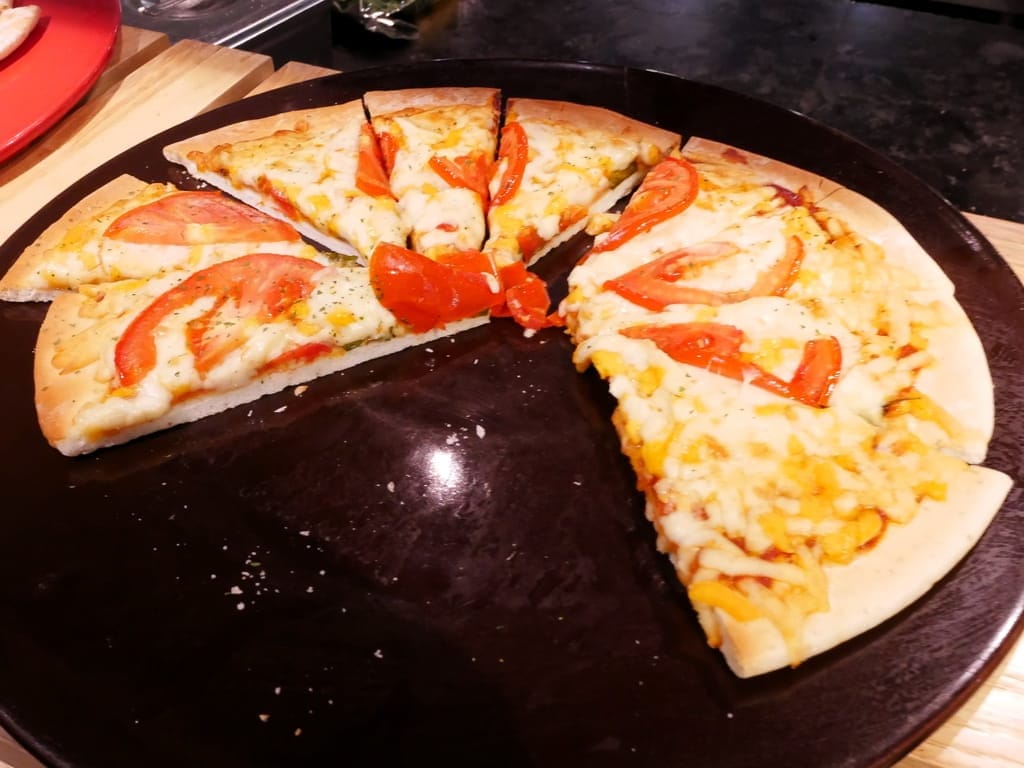 | 大直典華美食 | 豐FOOD海陸百匯， 各國特色料理都在這裡，下午餐吃到飽～