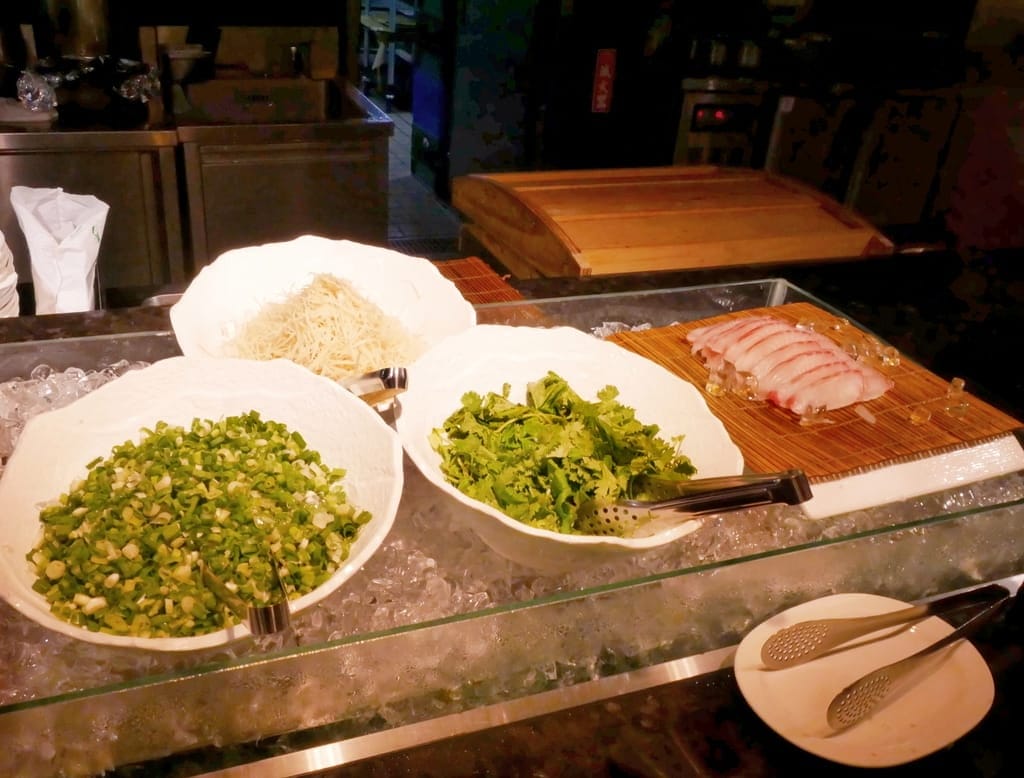 | 大直典華美食 | 豐FOOD海陸百匯， 各國特色料理都在這裡，下午餐吃到飽～