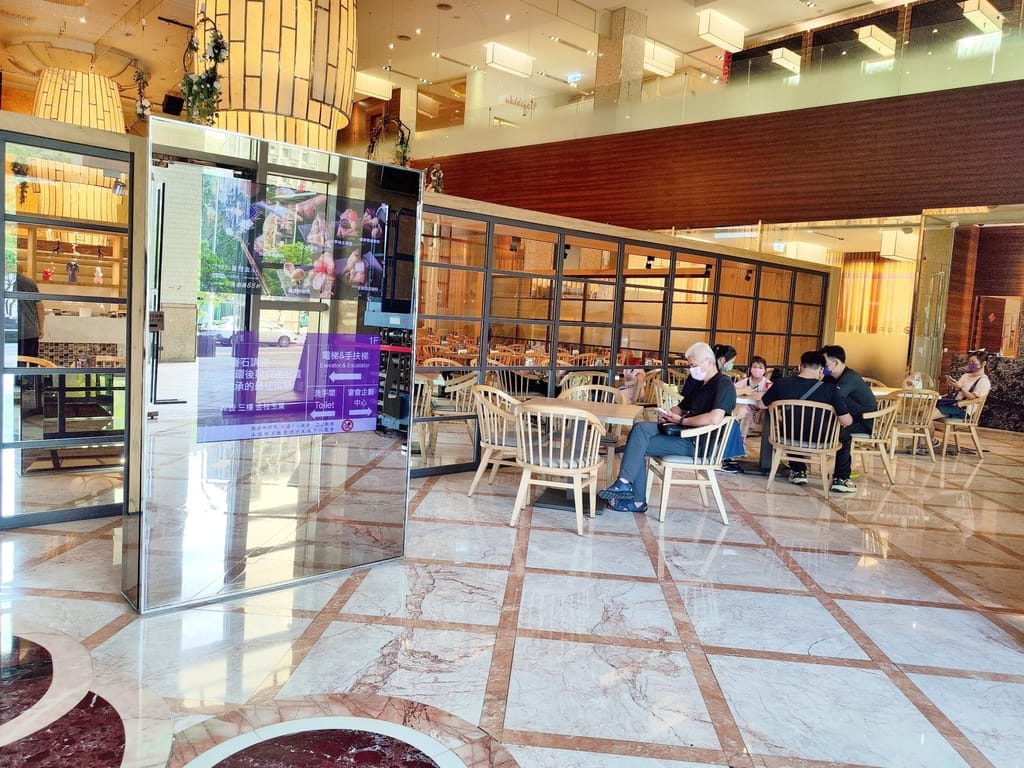 | 大直典華美食 | 豐FOOD海陸百匯， 各國特色料理都在這裡，下午餐吃到飽～