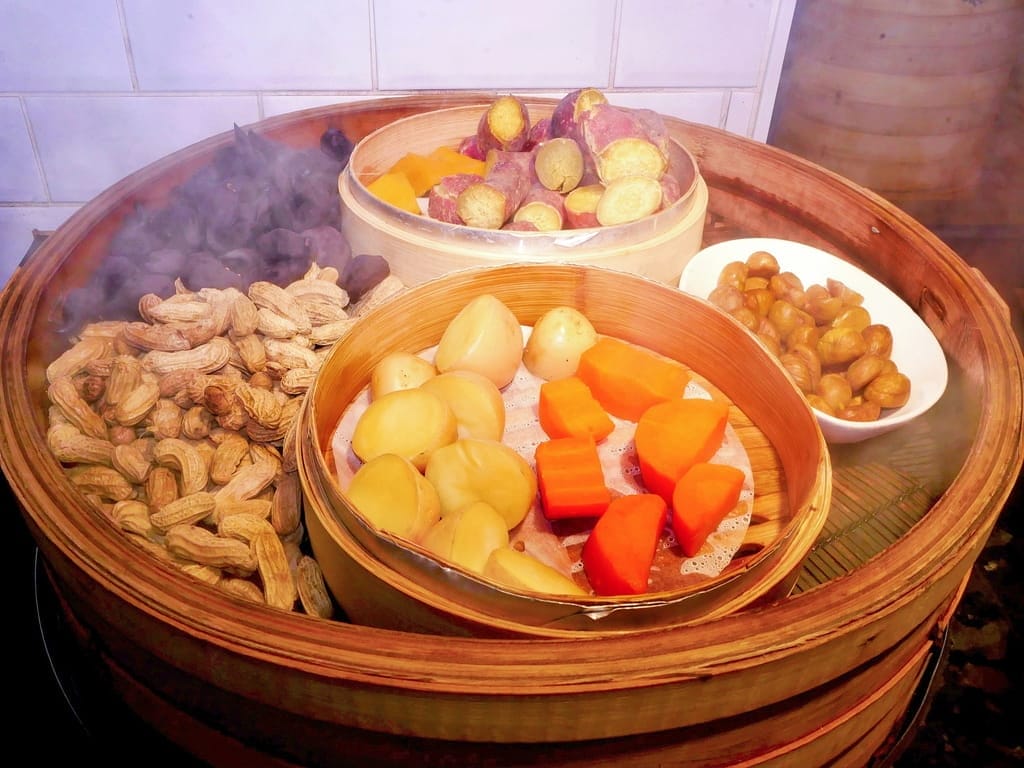 | 大直典華美食 | 豐FOOD海陸百匯， 各國特色料理都在這裡，下午餐吃到飽～