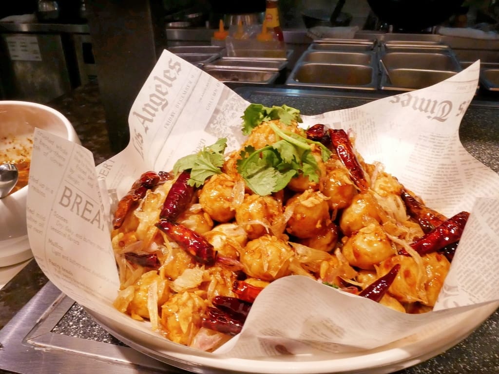 | 大直典華美食 | 豐FOOD海陸百匯， 各國特色料理都在這裡，下午餐吃到飽～