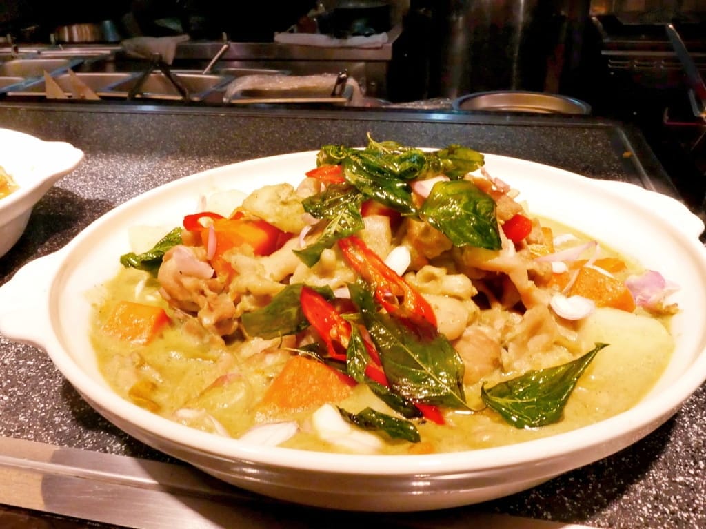 | 大直典華美食 | 豐FOOD海陸百匯， 各國特色料理都在這裡，下午餐吃到飽～