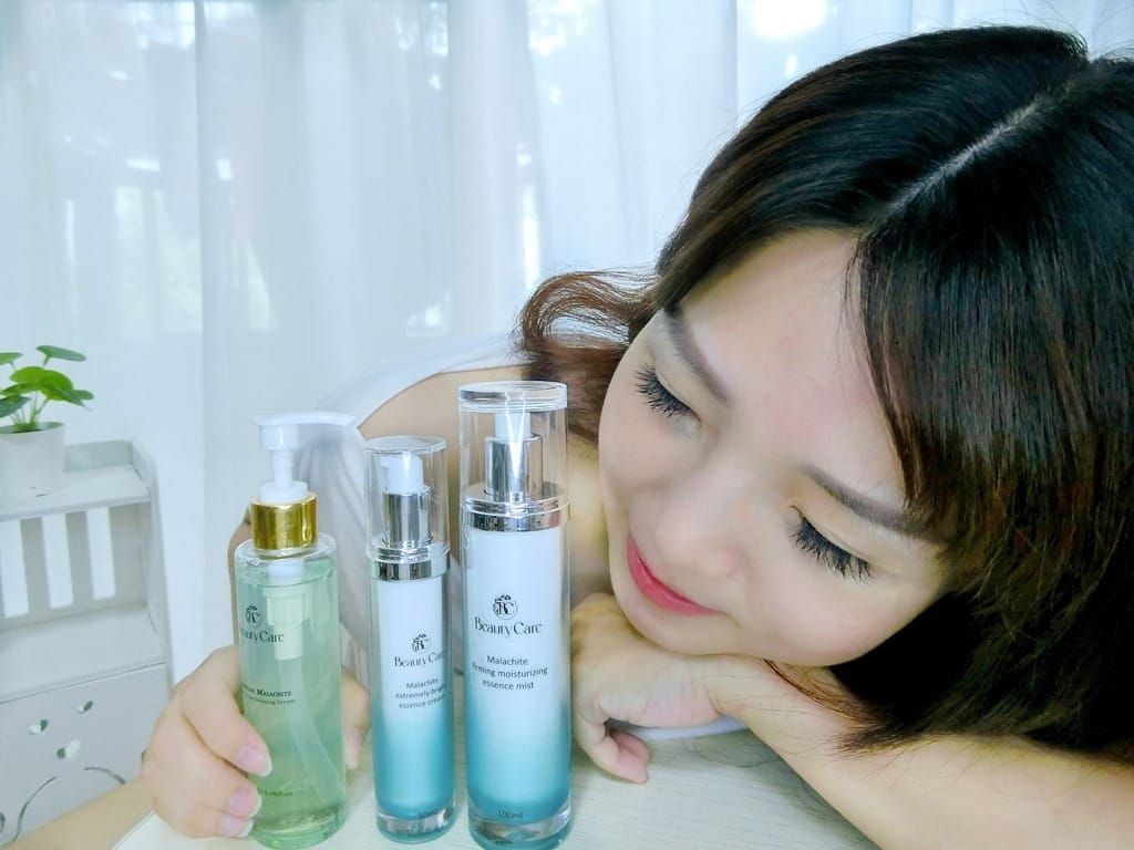 | 臉部保養推薦 | Beauty Care 孔雀石洗顏露,接睫毛卸妝必備!奇肌保濕噴霧、乳液.解決乾燥肌的不穩定,給予滿滿的保水潤澤感! - 第2張圖 | 臉部保養推薦 | Beauty Care 孔雀石洗顏露,接睫毛卸妝必備!奇肌保濕噴霧、乳液.解決乾燥肌的不穩定,給予滿滿的保水潤澤感!