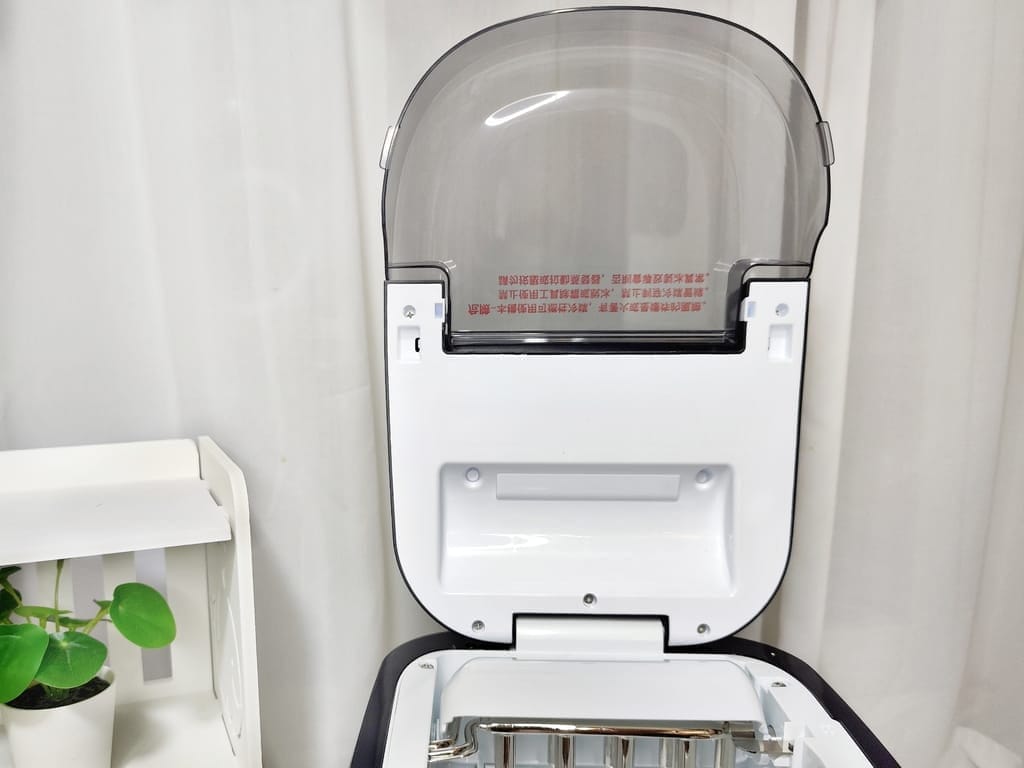|露營必備好物|KOHZII 康馳 全自動製冰機,快速製冰且大容量,掀蓋式搭配雙重清潔功能,可選冰塊尺寸! - 第12張圖 |露營必備好物|KOHZII 康馳 全自動製冰機,快速製冰且大容量,掀蓋式搭配雙重清潔功能,可選冰塊尺寸!