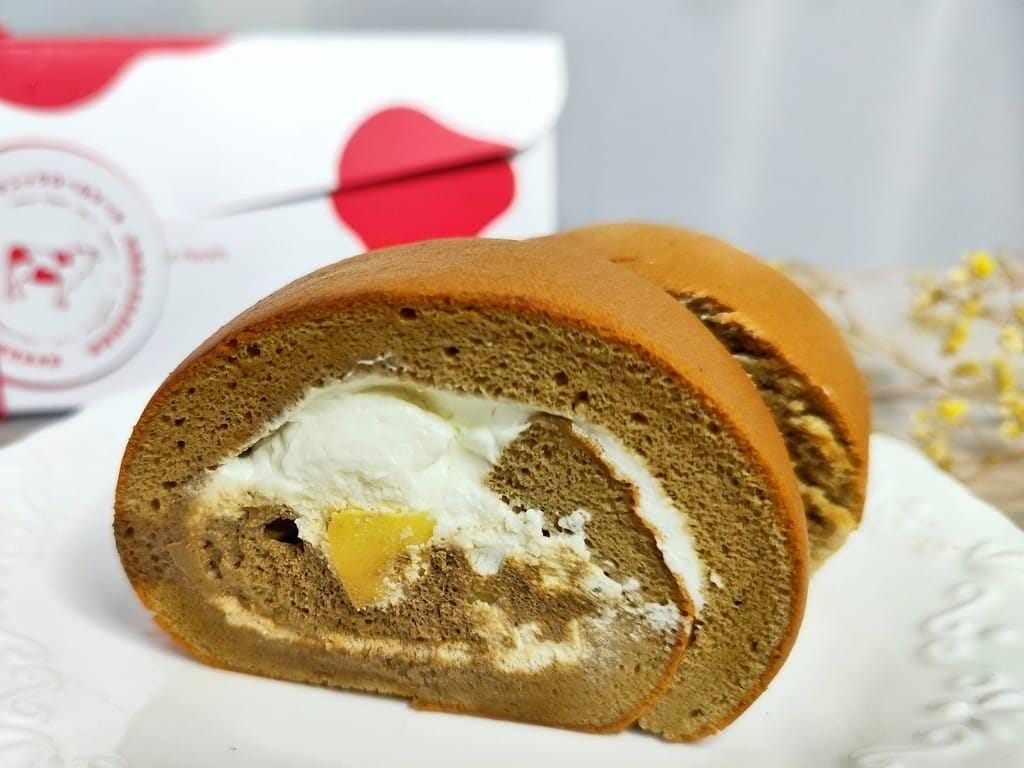 | 24小時智能甜點店 | 亞尼克台北西門店盛大開幕，奶茶布丁生乳捲／北海道黑酷曲，半夜也能買蛋糕！