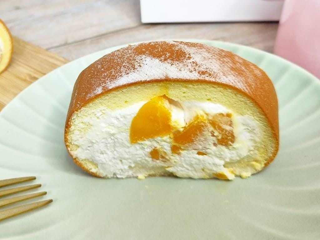 | 24小時智能甜點店 | 亞尼克台北西門店盛大開幕，奶茶布丁生乳捲／北海道黑酷曲，半夜也能買蛋糕！