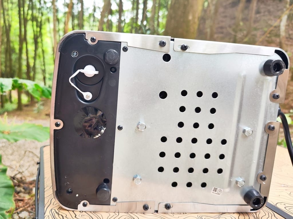 |好攜帶製冰機 | KOHZII 康馳 手提式全自動製冰機KIM1211SS,7分鐘快速製冰.體型輕巧大容量.享受冰塊無需久候! - 第14張圖 |好攜帶製冰機 | KOHZII 康馳 手提式全自動製冰機KIM1211SS,7分鐘快速製冰.體型輕巧大容量.享受冰塊無需久候!