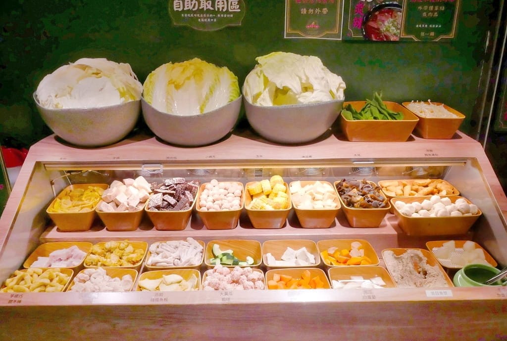 | 超人氣排隊名店 | 狂一鍋北樹林區插旗,多種主題湯底任選,台味火鍋香氣濃郁.自助吧免費吃!! - 第20張圖 | 超人氣排隊名店 | 狂一鍋北樹林區插旗,多種主題湯底任選,台味火鍋香氣濃郁.自助吧免費吃!!