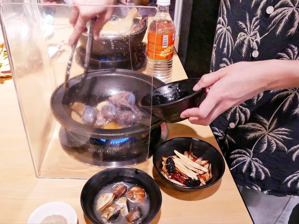 | 超人氣排隊名店 | 狂一鍋北樹林區插旗,多種主題湯底任選,台味火鍋香氣濃郁.自助吧免費吃!! - 第56張圖 | 超人氣排隊名店 | 狂一鍋北樹林區插旗,多種主題湯底任選,台味火鍋香氣濃郁.自助吧免費吃!!