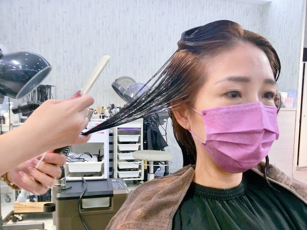 | 板橋染髮推薦|旭Asahi hair space 板橋店.不挑膚色的蜜糖棕髮色.不想化妝也有好氣色.女神結構護髮! - 第36張圖 | 板橋染髮推薦|旭Asahi hair space 板橋店.不挑膚色的蜜糖棕髮色.不想化妝也有好氣色.女神結構護髮!