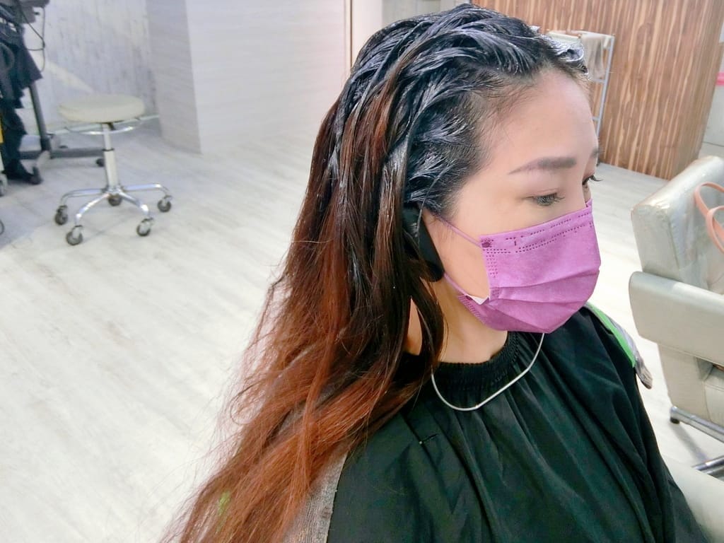 | 板橋染髮推薦|旭Asahi hair space 板橋店.不挑膚色的蜜糖棕髮色.不想化妝也有好氣色.女神結構護髮! - 第23張圖 | 板橋染髮推薦|旭Asahi hair space 板橋店.不挑膚色的蜜糖棕髮色.不想化妝也有好氣色.女神結構護髮!