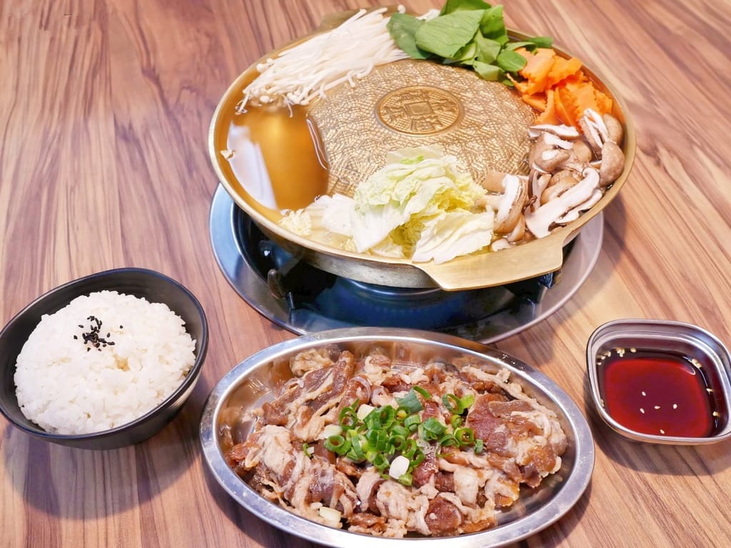 |板橋韓式料理|海雲韓式料理 板橋店.韓式小菜吃到飽.山東燒雞必吃.捷運周邊美食!! - 第14張圖 |板橋韓式料理|海雲韓式料理 板橋店.韓式小菜吃到飽.山東燒雞必吃.捷運周邊美食!!