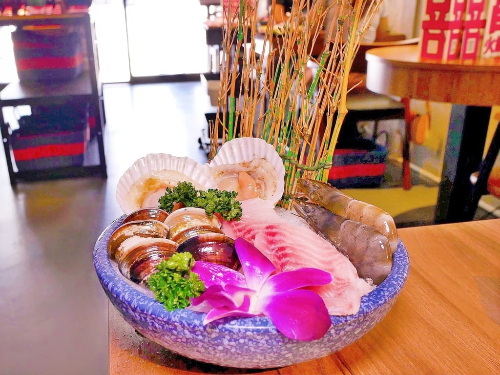 | 新莊火鍋 | 囍富火鍋.當月壽星送海陸肉肉蛋糕.費時熬煮湯頭,肉肉控大滿足! - 第32張圖 | 新莊火鍋 | 囍富火鍋.當月壽星送海陸肉肉蛋糕.費時熬煮湯頭,肉肉控大滿足!