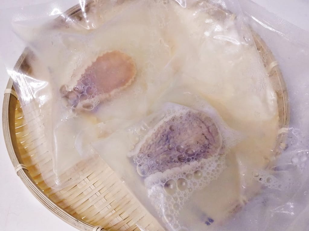 |2024年菜|日芳珍饌 五福臨門鍋.2024年夜飯,鮑魚米雞/生食級頂級干貝/醬煮鮑魚.美味又方便! - 第9張圖 |2024年菜|日芳珍饌 五福臨門鍋.2024年夜飯,鮑魚米雞/生食級頂級干貝/醬煮鮑魚.美味又方便!