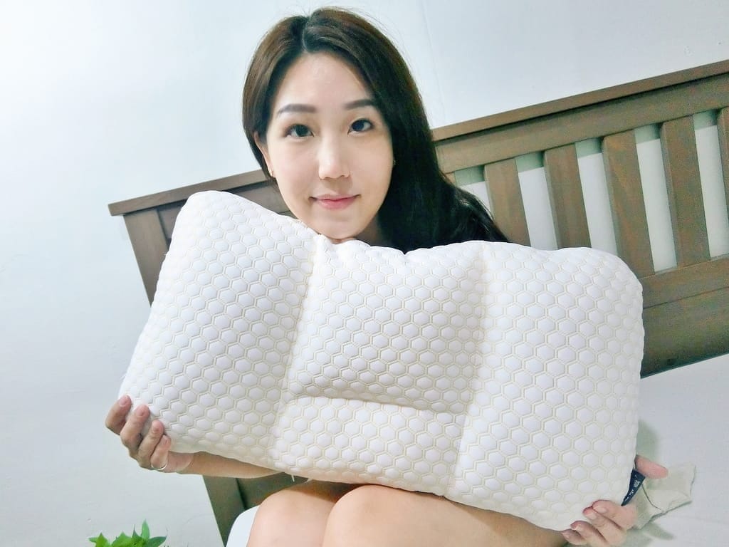 |乳膠枕推薦|日本旭川 神の枕.石墨稀金絲布.恆溫/抗菌/透氣.挑選對的枕頭一覺到天亮! - 第15張圖 |乳膠枕推薦|日本旭川 神の枕.石墨稀金絲布.恆溫/抗菌/透氣.挑選對的枕頭一覺到天亮!