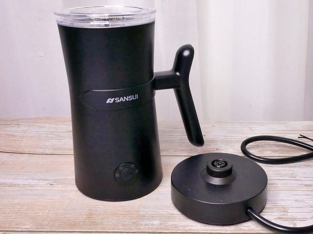 |冷熱奶泡機推薦|SANSUI山水 冷熱兩用分離式電動奶泡機,輕鬆製作冷熱奶泡/打發奶蓋/咖啡拉花.實用又便利! - 第8張圖 |冷熱奶泡機推薦|SANSUI山水 冷熱兩用分離式電動奶泡機,輕鬆製作冷熱奶泡/打發奶蓋/咖啡拉花.實用又便利!
