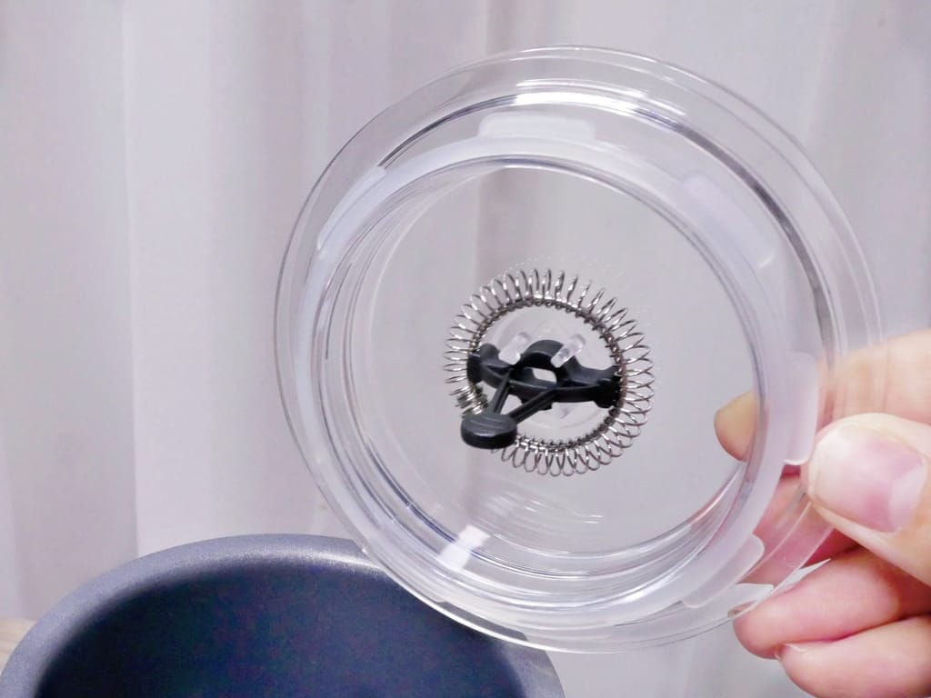 |冷熱奶泡機推薦|SANSUI山水 冷熱兩用分離式電動奶泡機,輕鬆製作冷熱奶泡/打發奶蓋/咖啡拉花.實用又便利! - 第12張圖 |冷熱奶泡機推薦|SANSUI山水 冷熱兩用分離式電動奶泡機,輕鬆製作冷熱奶泡/打發奶蓋/咖啡拉花.實用又便利!