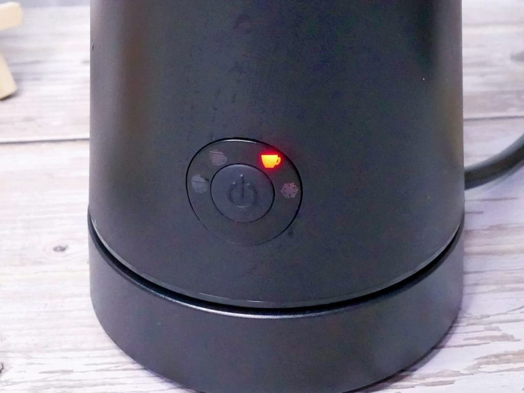 |冷熱奶泡機推薦|SANSUI山水 冷熱兩用分離式電動奶泡機,輕鬆製作冷熱奶泡/打發奶蓋/咖啡拉花.實用又便利! - 第20張圖 |冷熱奶泡機推薦|SANSUI山水 冷熱兩用分離式電動奶泡機,輕鬆製作冷熱奶泡/打發奶蓋/咖啡拉花.實用又便利!
