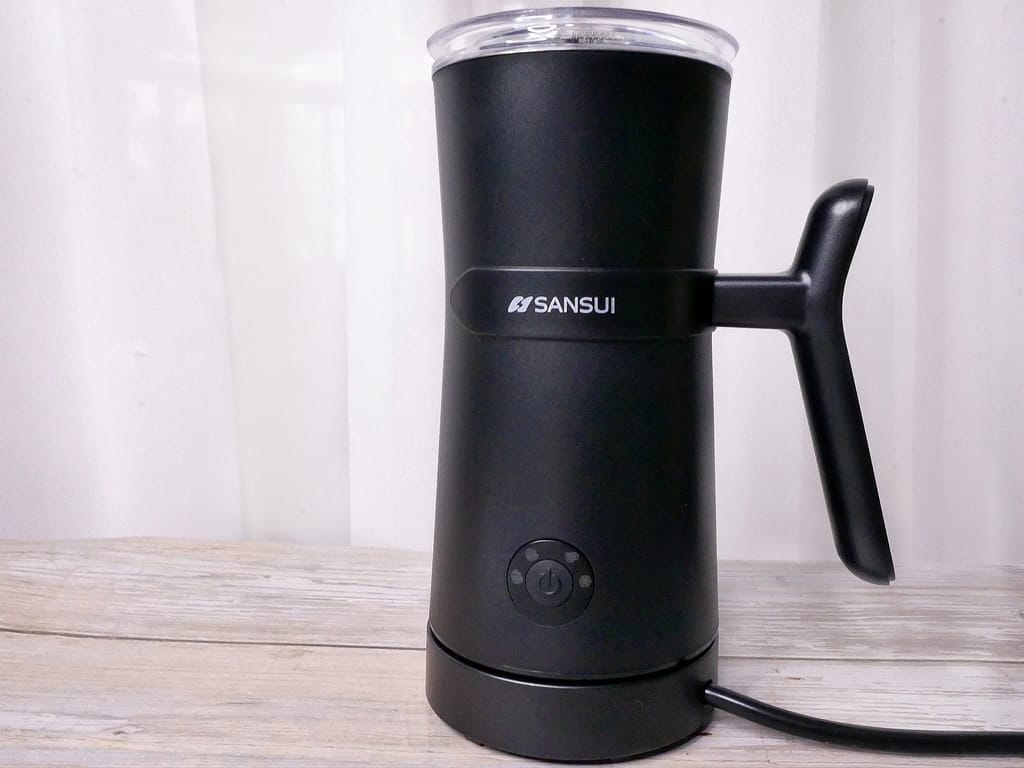 |冷熱奶泡機推薦|SANSUI山水 冷熱兩用分離式電動奶泡機,輕鬆製作冷熱奶泡/打發奶蓋/咖啡拉花.實用又便利! - 第5張圖 |冷熱奶泡機推薦|SANSUI山水 冷熱兩用分離式電動奶泡機,輕鬆製作冷熱奶泡/打發奶蓋/咖啡拉花.實用又便利!