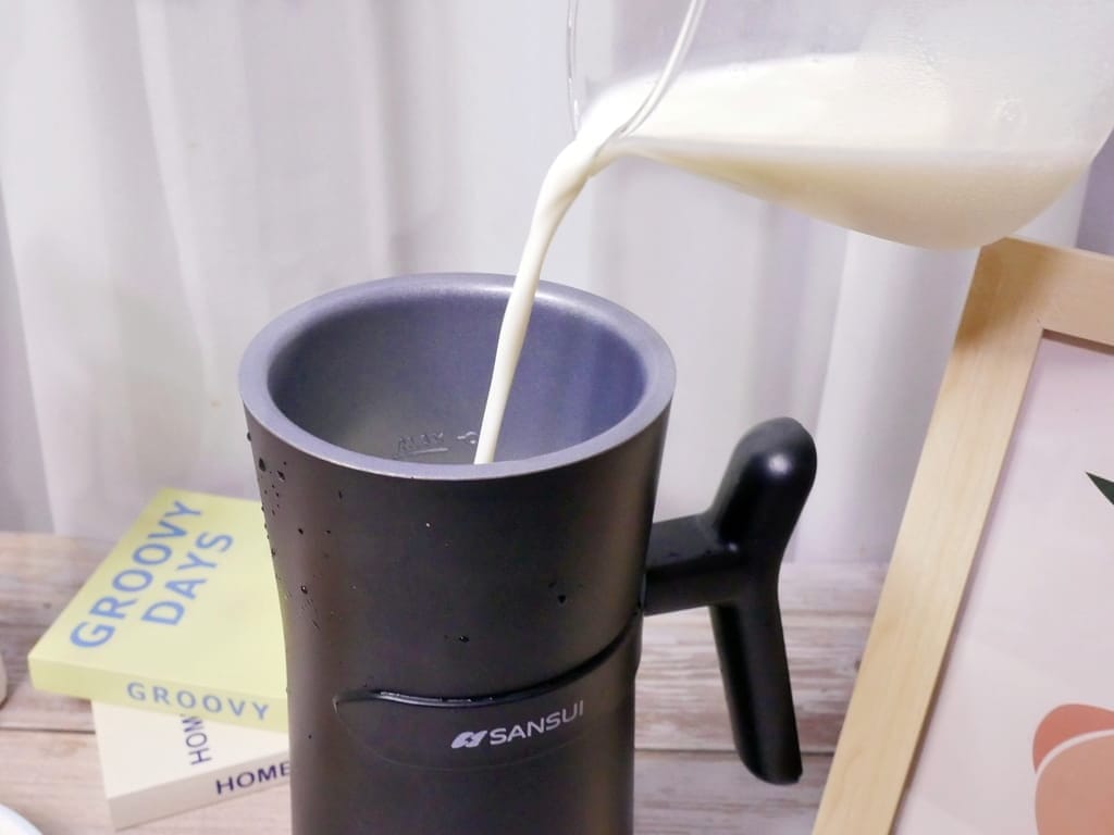 |冷熱奶泡機推薦|SANSUI山水 冷熱兩用分離式電動奶泡機,輕鬆製作冷熱奶泡/打發奶蓋/咖啡拉花.實用又便利! - 第35張圖 |冷熱奶泡機推薦|SANSUI山水 冷熱兩用分離式電動奶泡機,輕鬆製作冷熱奶泡/打發奶蓋/咖啡拉花.實用又便利!