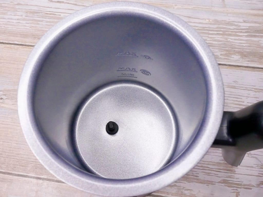|冷熱奶泡機推薦|SANSUI山水 冷熱兩用分離式電動奶泡機,輕鬆製作冷熱奶泡/打發奶蓋/咖啡拉花.實用又便利! - 第10張圖 |冷熱奶泡機推薦|SANSUI山水 冷熱兩用分離式電動奶泡機,輕鬆製作冷熱奶泡/打發奶蓋/咖啡拉花.實用又便利!