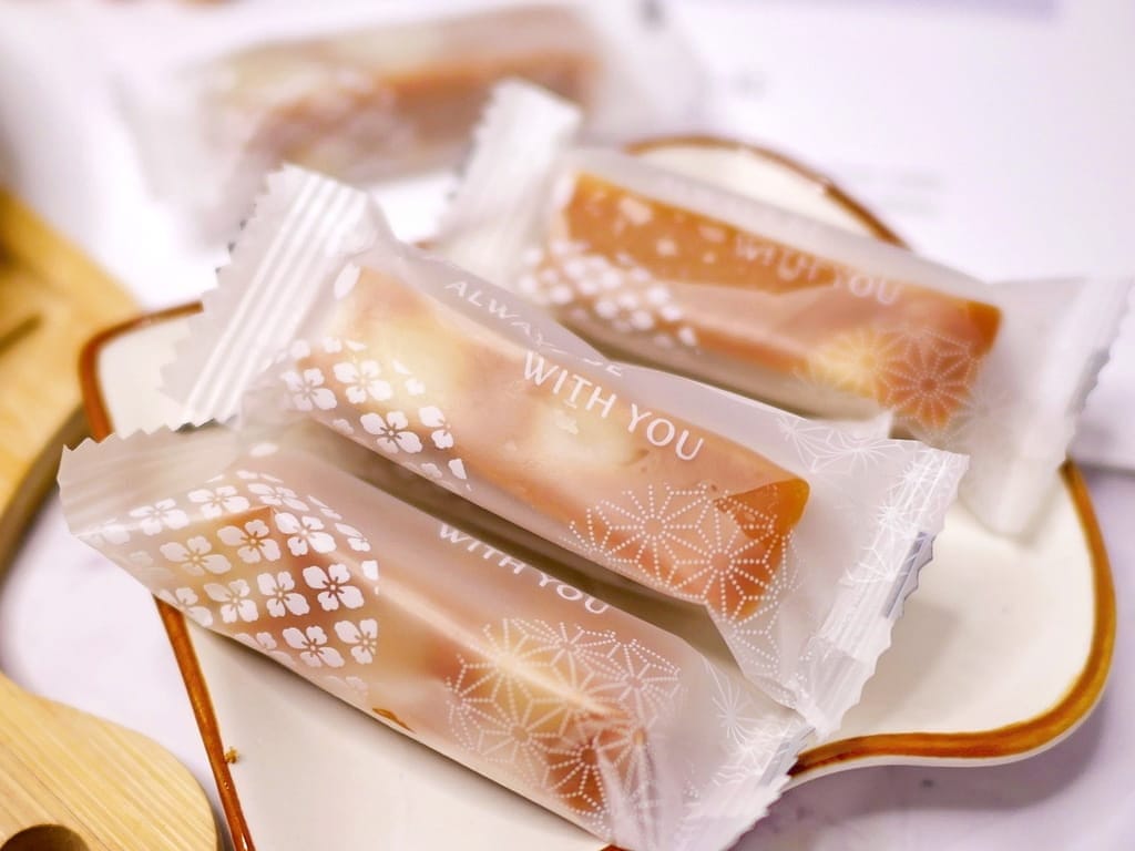 |伴手禮推薦/過年送禮推薦|85度C 2024年節禮盒.獨家新品-夏威夷海鹽牛奶糖.送禮自用都很涮嘴.預購85折.禮盒推薦! - 第24張圖 |伴手禮推薦/過年送禮推薦|85度C 2024年節禮盒.獨家新品-夏威夷海鹽牛奶糖.送禮自用都很涮嘴.預購85折.禮盒推薦!