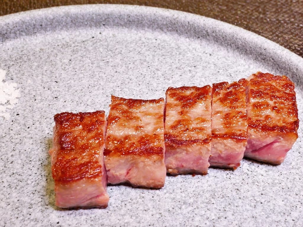 |台北約會餐廳|明水然.樂,無菜單鐵板燒插旗板橋.日本A5和牛/干貝/活龍蝦都吃的到! - 第69張圖 |台北約會餐廳|明水然.樂,無菜單鐵板燒插旗板橋.日本A5和牛/干貝/活龍蝦都吃的到!