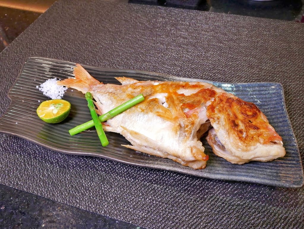 |台北約會餐廳|明水然.樂,無菜單鐵板燒插旗板橋.日本A5和牛/干貝/活龍蝦都吃的到! - 第47張圖 |台北約會餐廳|明水然.樂,無菜單鐵板燒插旗板橋.日本A5和牛/干貝/活龍蝦都吃的到!