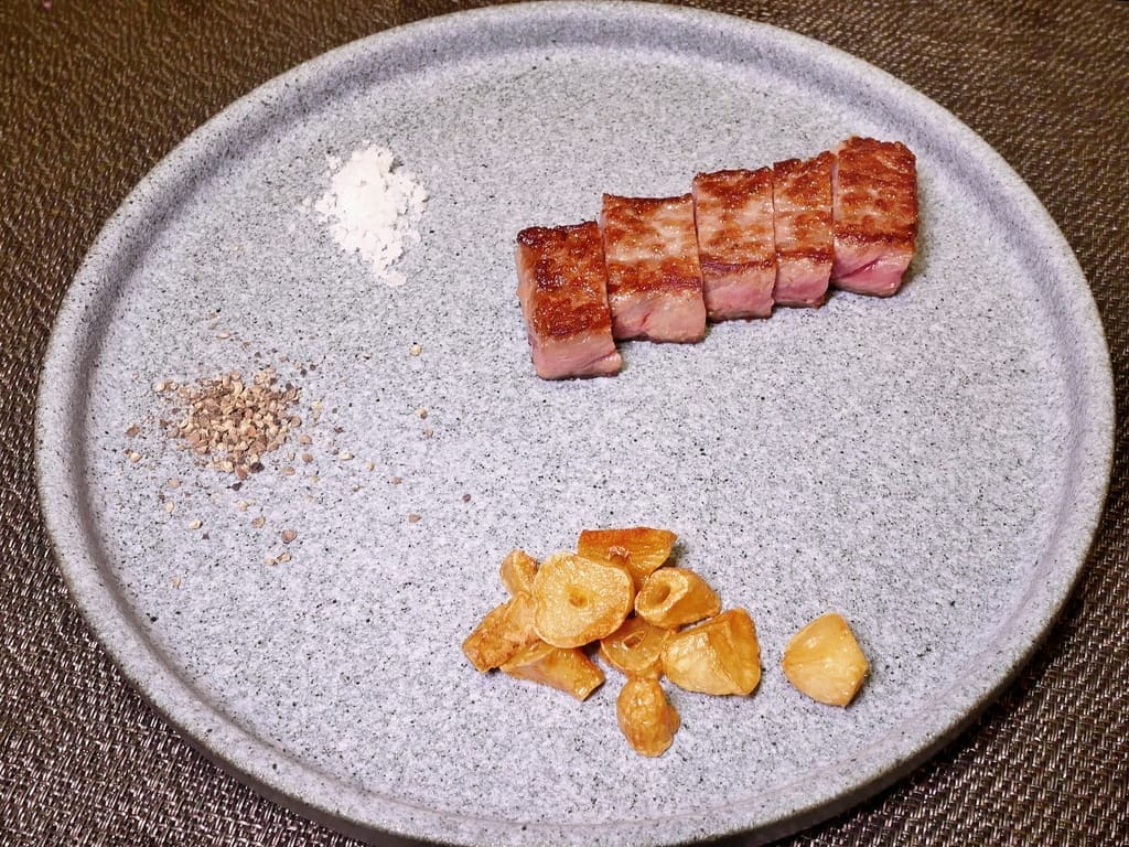 |台北約會餐廳|明水然.樂,無菜單鐵板燒插旗板橋.日本A5和牛/干貝/活龍蝦都吃的到! - 第68張圖 |台北約會餐廳|明水然.樂,無菜單鐵板燒插旗板橋.日本A5和牛/干貝/活龍蝦都吃的到!