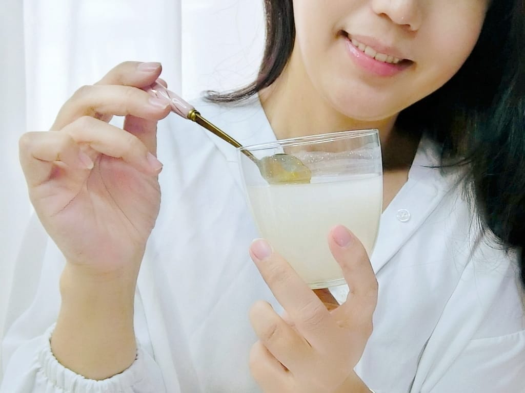 小心「斷崖式衰老」! SHINER 水珍珠,獨家日本專利膠原胜肽X超微米珍珠粉,啟動肌膚年輕密碼! - 第18張圖 小心「斷崖式衰老」! SHINER 水珍珠,獨家日本專利膠原胜肽X超微米珍珠粉,啟動肌膚年輕密碼!