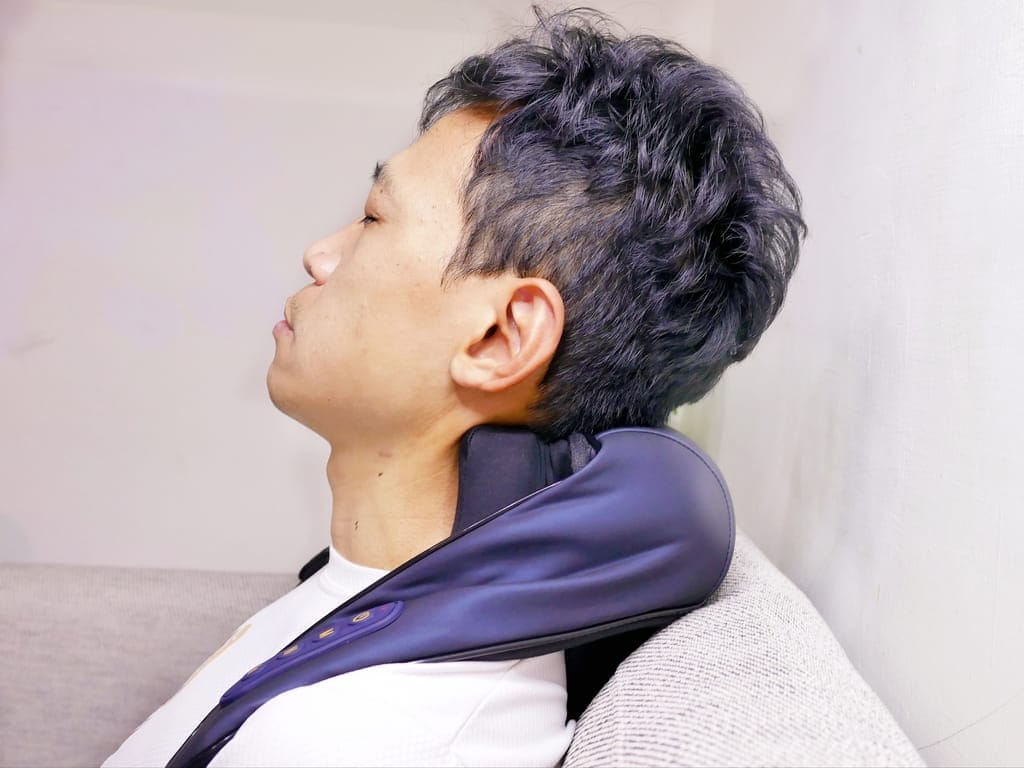 | 充電式肩頸按摩器推薦| MOLIJIA 魔力家 M637無線免手持 、充電式肩頸按摩帶.幫助僵硬肌肉放鬆,上班族放鬆好物! - 第32張圖 | 充電式肩頸按摩器推薦| MOLIJIA 魔力家 M637無線免手持 、充電式肩頸按摩帶.幫助僵硬肌肉放鬆,上班族放鬆好物!