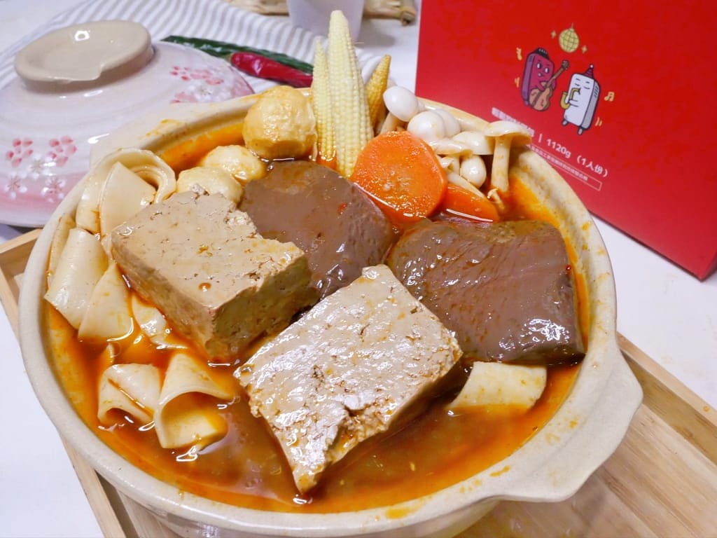 |團購美食|好食圓滿 牛肉麵/ 麻辣鴨血豆腐.超大塊爆汁嫩鴨血.在家輕鬆料理出廚師級美味! - 第2張圖 |團購美食|好食圓滿 牛肉麵/ 麻辣鴨血豆腐.超大塊爆汁嫩鴨血.在家輕鬆料理出廚師級美味!