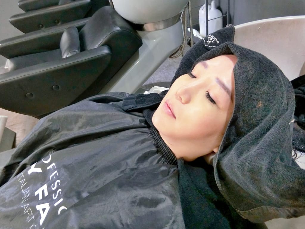 | 東區染髮 | N-Art Hair Styling.韓系髮型,東區髮型師,慵懶系捲髮推薦! - 第36張圖 | 東區染髮 | N-Art Hair Styling.韓系髮型,東區髮型師,慵懶系捲髮推薦!