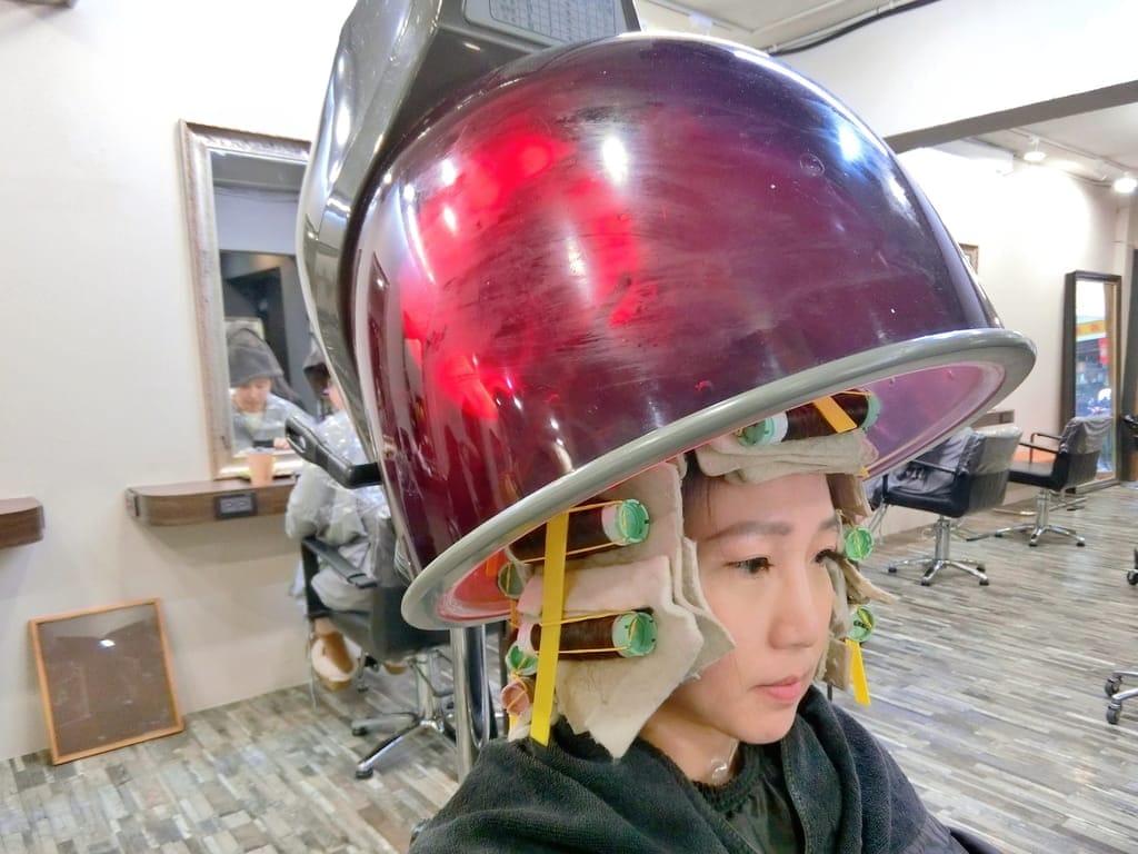| 東區染髮 | N-Art Hair Styling.韓系髮型,東區髮型師,慵懶系捲髮推薦! - 第23張圖 | 東區染髮 | N-Art Hair Styling.韓系髮型,東區髮型師,慵懶系捲髮推薦!