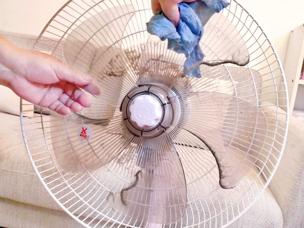 |居家清潔分享|南法香頌速潔橄欖油黑肥皂.自然溫和不刺激,快速去除污垢,全方位輕鬆打掃無死角! - 第20張圖 |居家清潔分享|南法香頌速潔橄欖油黑肥皂.自然溫和不刺激,快速去除污垢,全方位輕鬆打掃無死角!