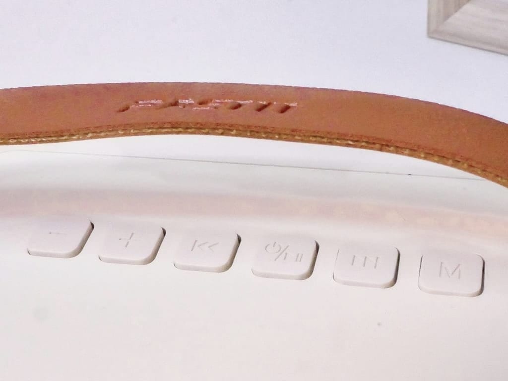 ｜行動KTV麥克風推薦｜RASTO RD15 歡唱藍牙5.3喇叭．輕鬆帶著走想唱就唱．一鍵消除人聲．開心歡聚每一刻！