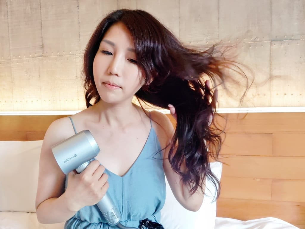 |吹風機推薦|Bmxmao MAO hair H1 水光雙效離子高速吹風機.超大風量+高濃度負離子,居家整髮好輕鬆! - 第25張圖 |吹風機推薦|Bmxmao MAO hair H1 水光雙效離子高速吹風機.超大風量+高濃度負離子,居家整髮好輕鬆!
