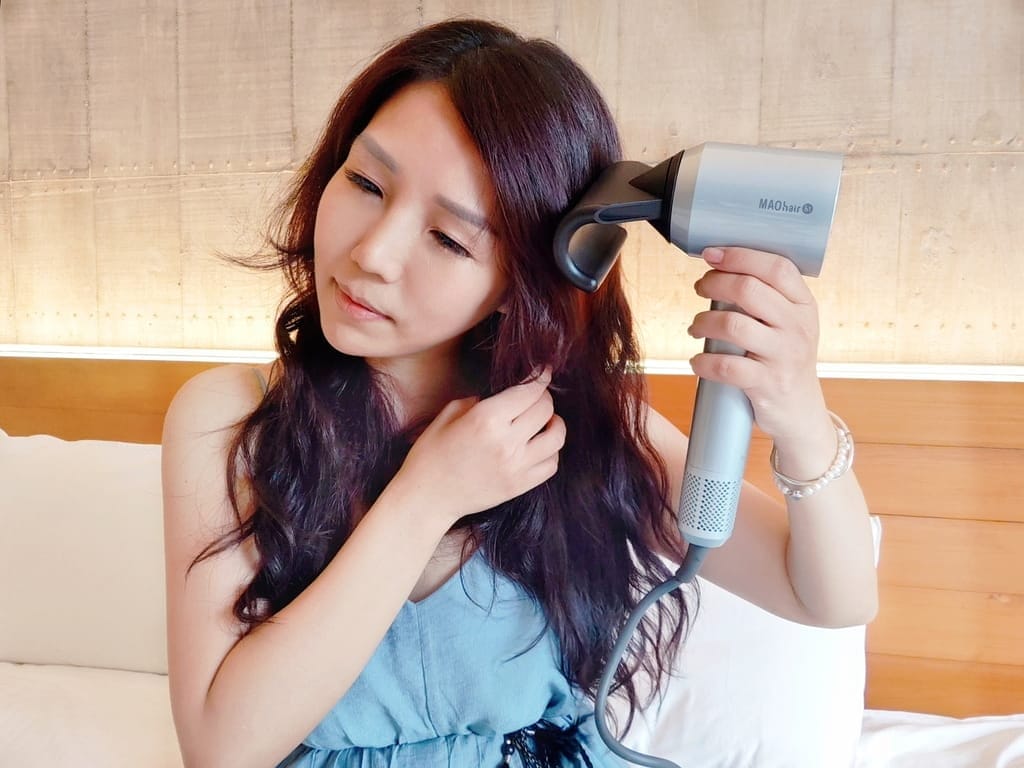 |吹風機推薦|Bmxmao MAO hair H1 水光雙效離子高速吹風機.超大風量+高濃度負離子,居家整髮好輕鬆! - 第28張圖 |吹風機推薦|Bmxmao MAO hair H1 水光雙效離子高速吹風機.超大風量+高濃度負離子,居家整髮好輕鬆!