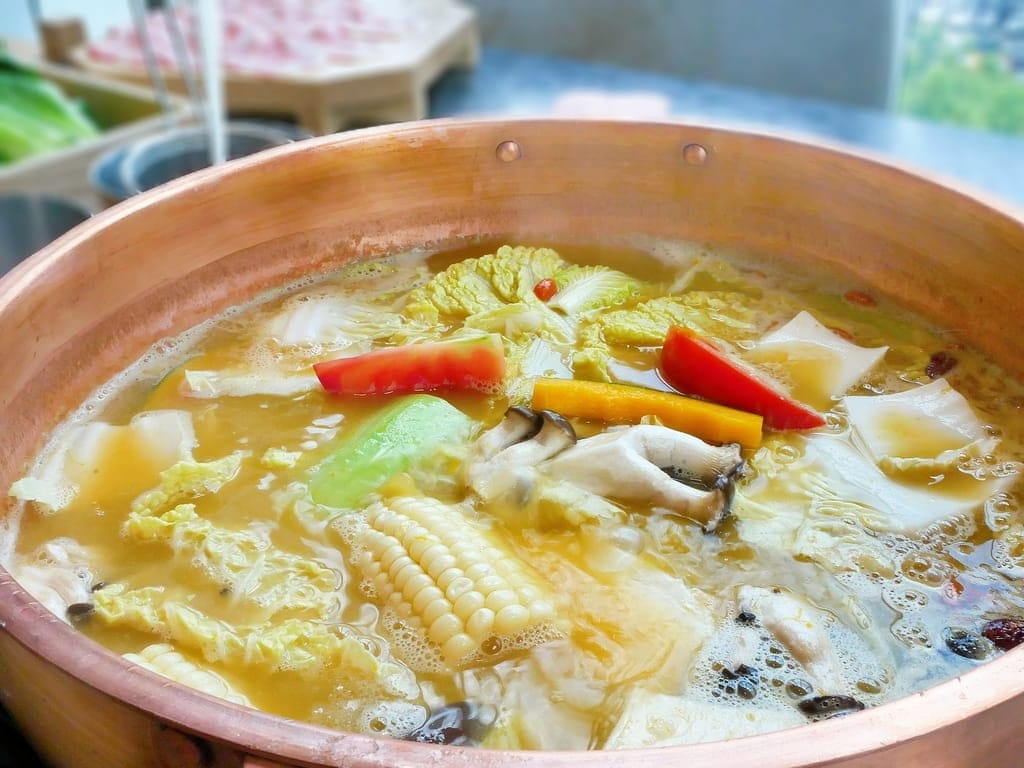 |台北高級打邊爐|明粵Ming Yuet.營造天然海蝕洞造景.品嚐道地粵式料理! - 第39張圖 |台北高級打邊爐|明粵Ming Yuet.營造天然海蝕洞造景.品嚐道地粵式料理!